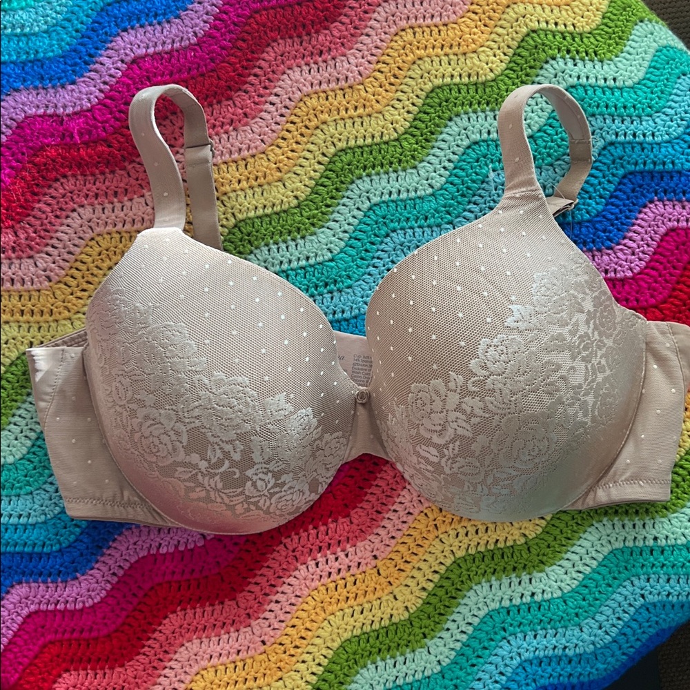 Soma Lace Detail *bundle 2 Bras - Black and Cream 40DD - Picture 2 of 12